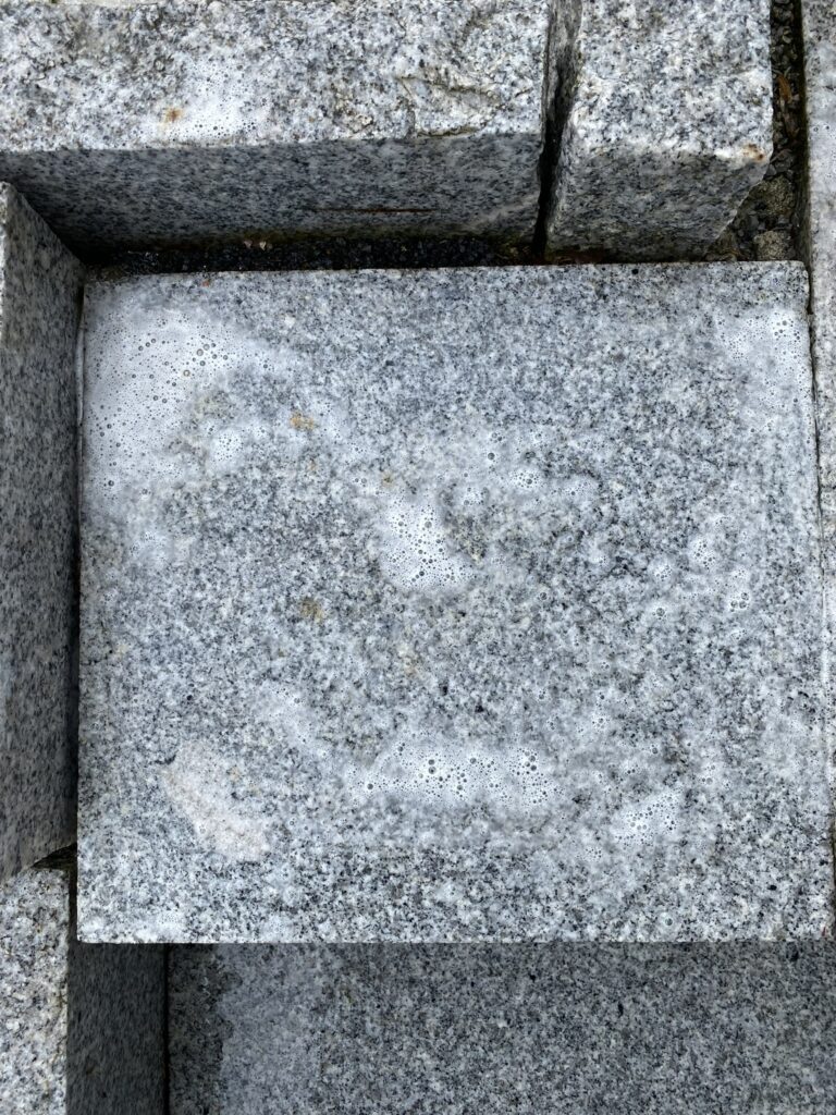 Rostrückstände von metallischen Oberflächen